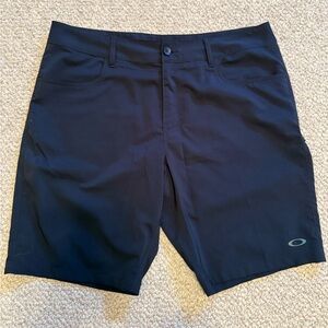 Oakley Men's Dark Blue Flat-Front Performance Shorts